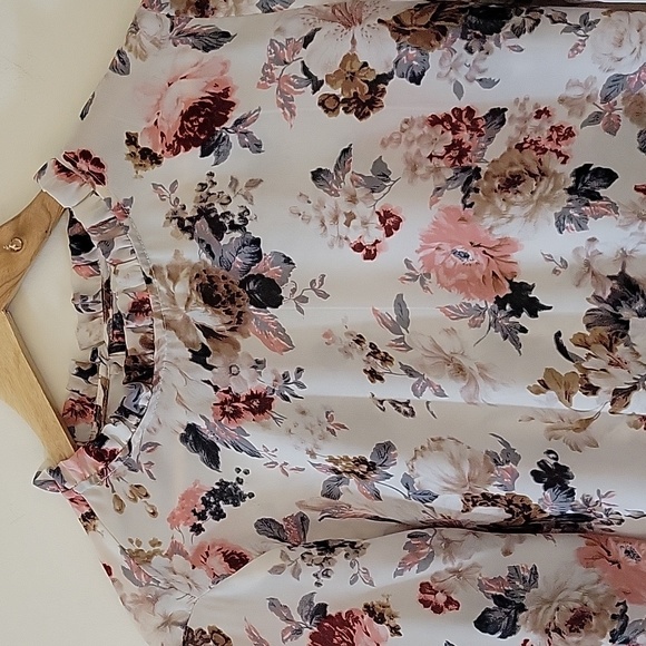 ROSE GARDEN SHEER TOP M - Picture 2 of 13